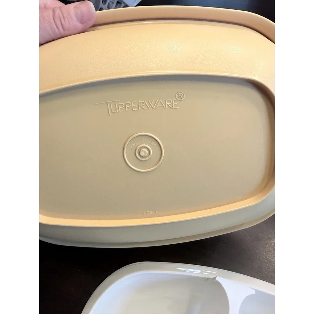 Tupperware vintage three